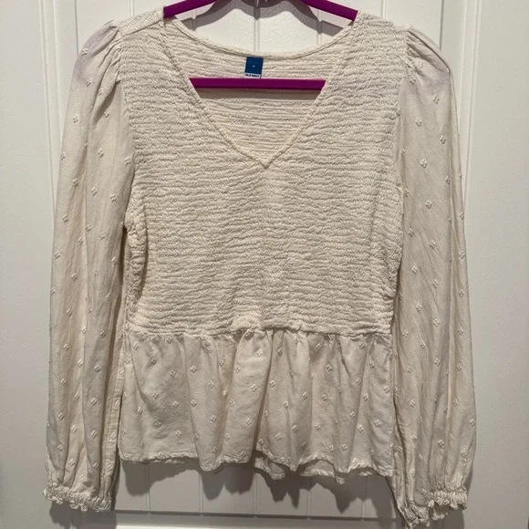 Old Navy Cream Textured boho Blouse - Picture 3 of 7